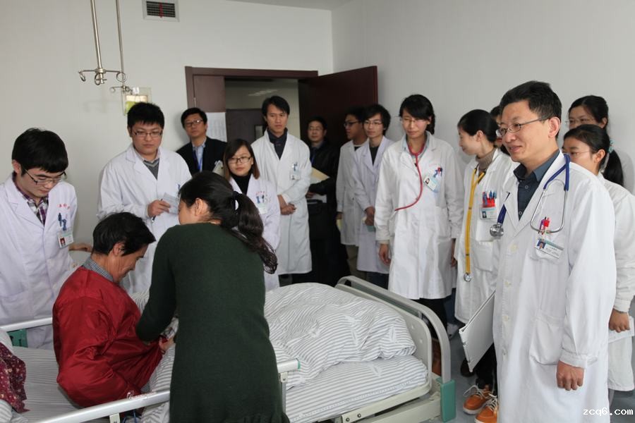 附属医院评估：考察教学查房